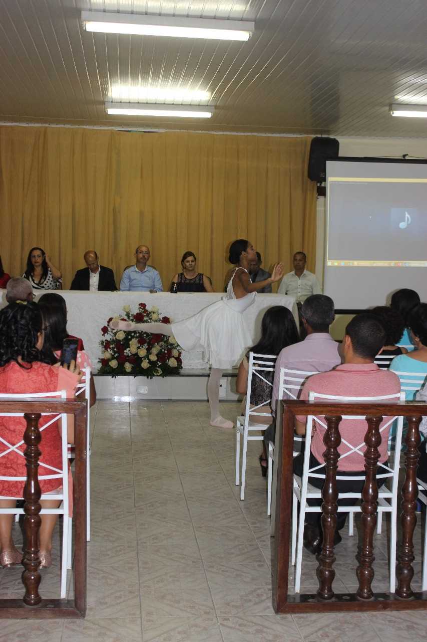 Diretores eleitos da Rede de Ensino tomam posse na Câmara de Vereadores